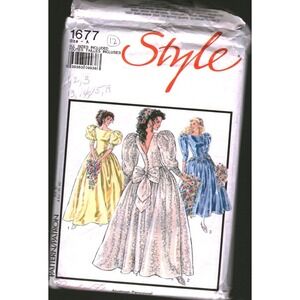 Style 1677 Vintage 80s Wedding Bridesmaid Dress Sewing Pattern 6-12 Puffy Bow
